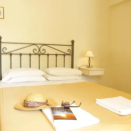 Damianos Aparthotel 4*